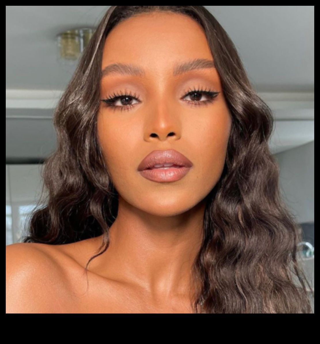 כוחם של נייטרליים: השגת מראה רך וטבעי עם היילייטר